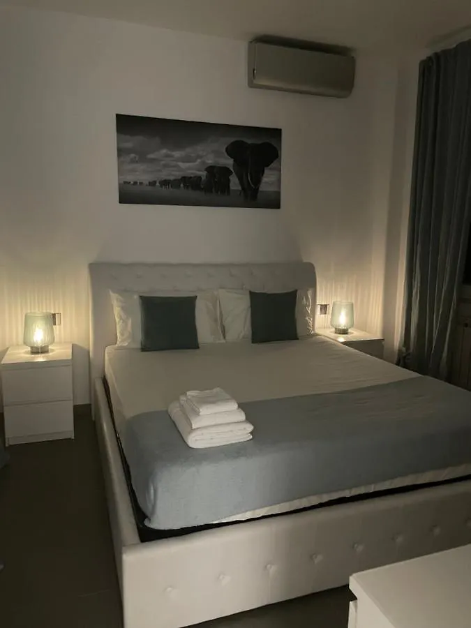 Napoli Modern Luxury Loft With Free Parking Apartment Italy