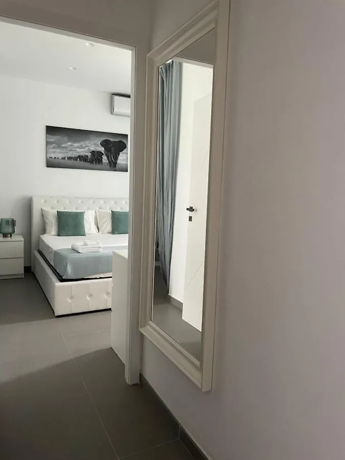 Napoli Modern Luxury Loft With Free Parking Apartment  Naples